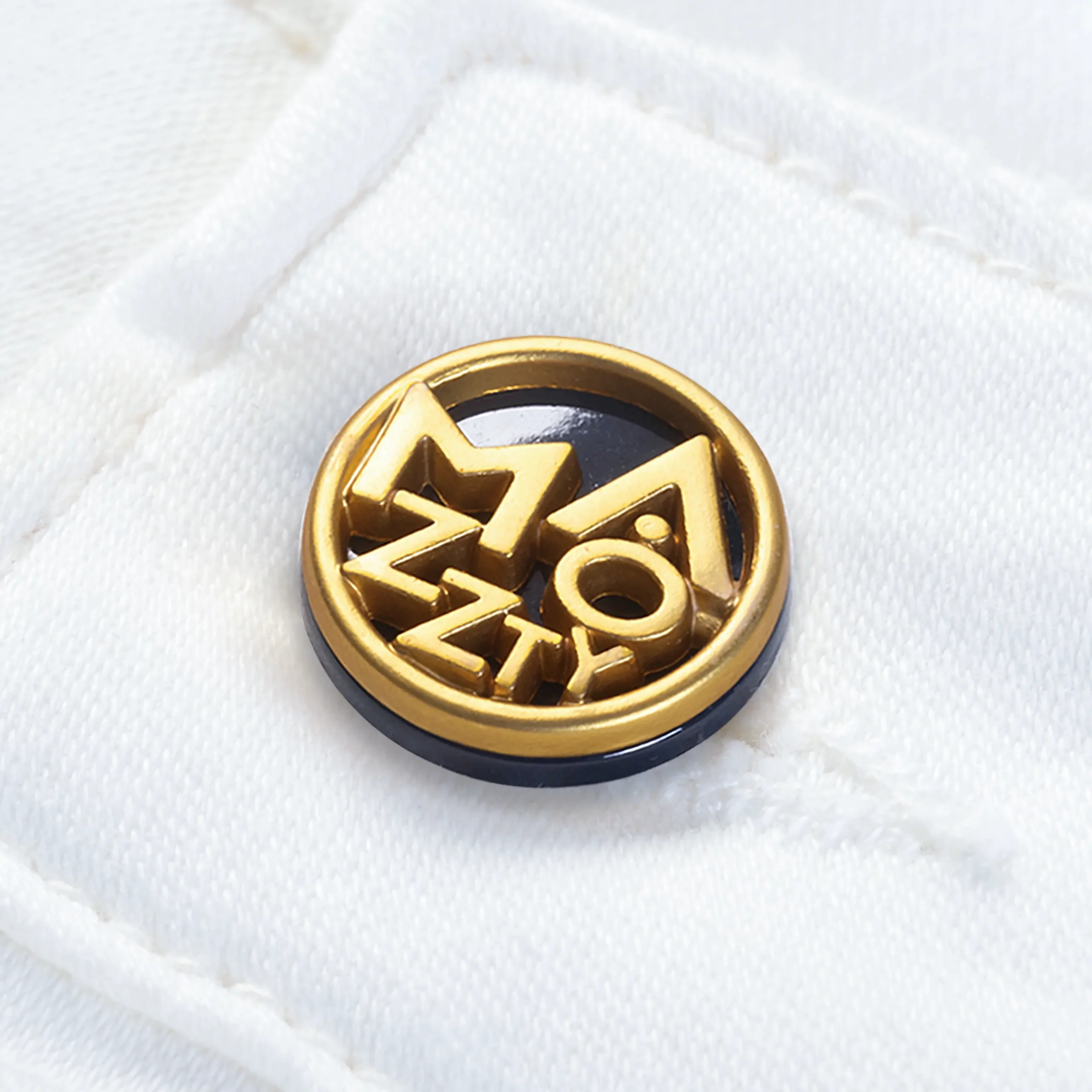 Botonería e insumos metálicos